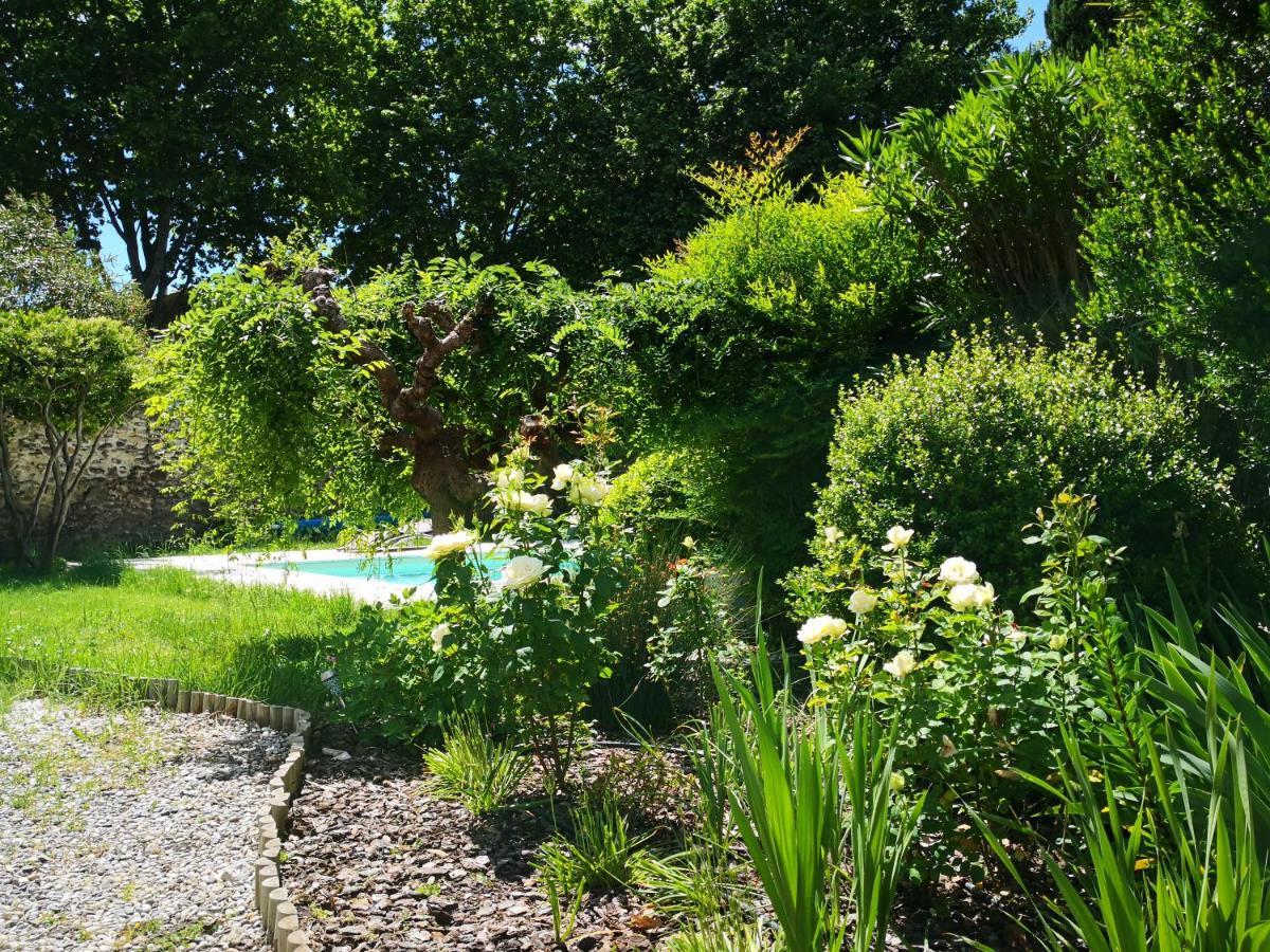 La Petite Maison De Lingling Mornas Eksteriør bilde