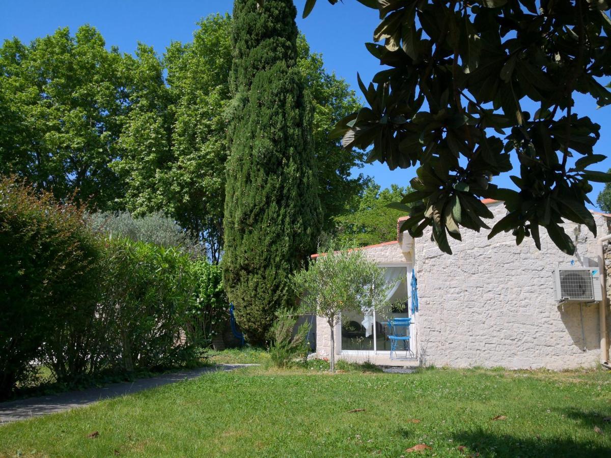 La Petite Maison De Lingling Mornas Eksteriør bilde